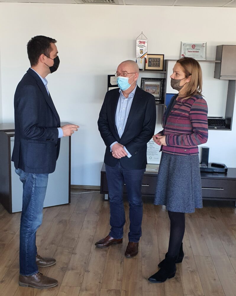 Valentin Stefan, Director General Posta Romana, Gian Sharp, Seful echipei deconsulltanta