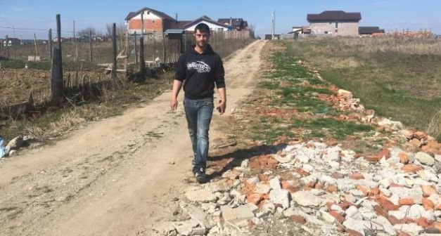 Preajba strada reparata
